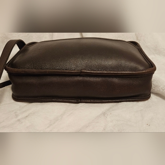 Coach #9974 Multi-zip Legacy Camera Bag Chocolate glove Tanned Leather 1995 - Picture 4 of 10